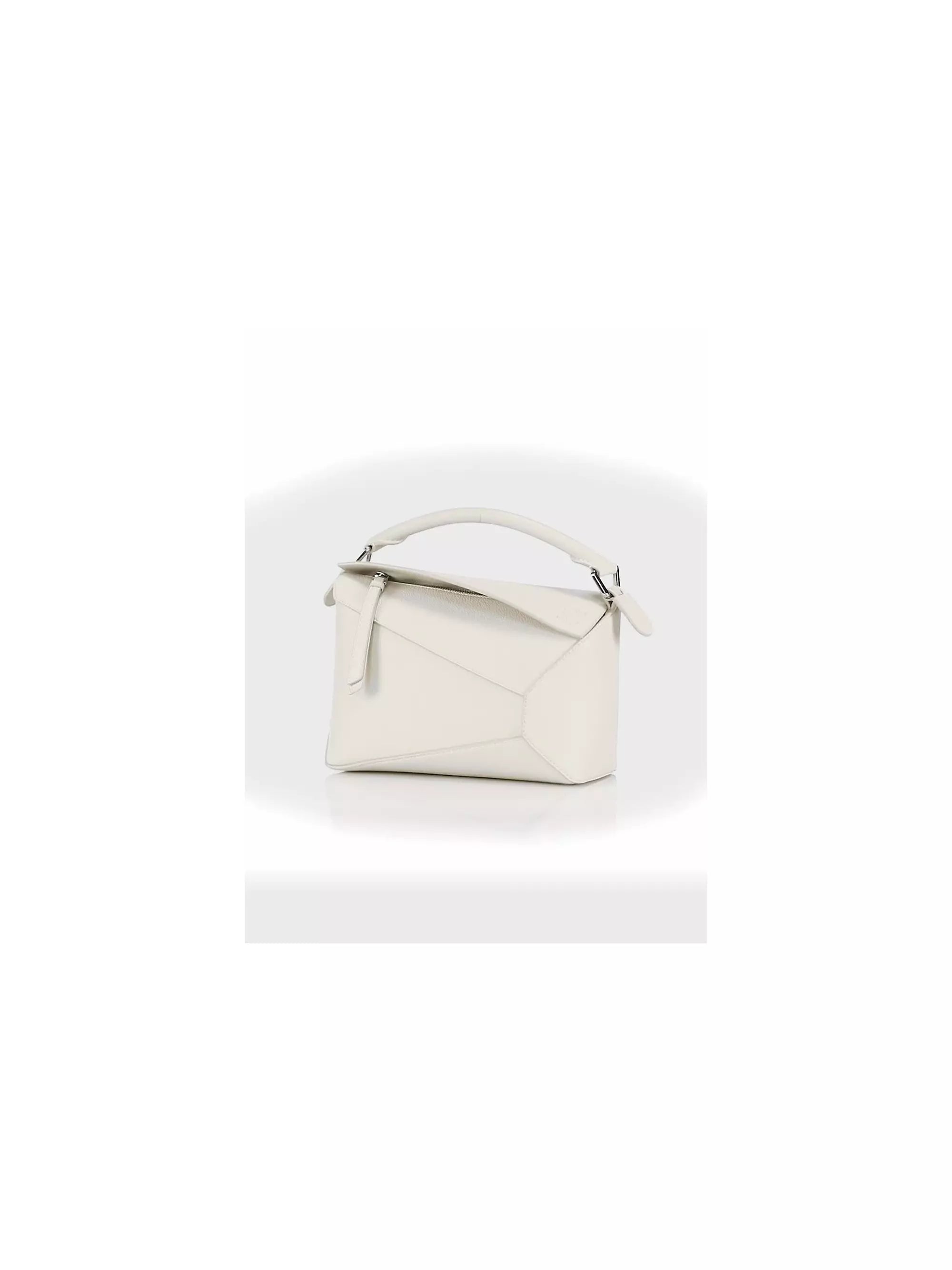 #color_soft-white