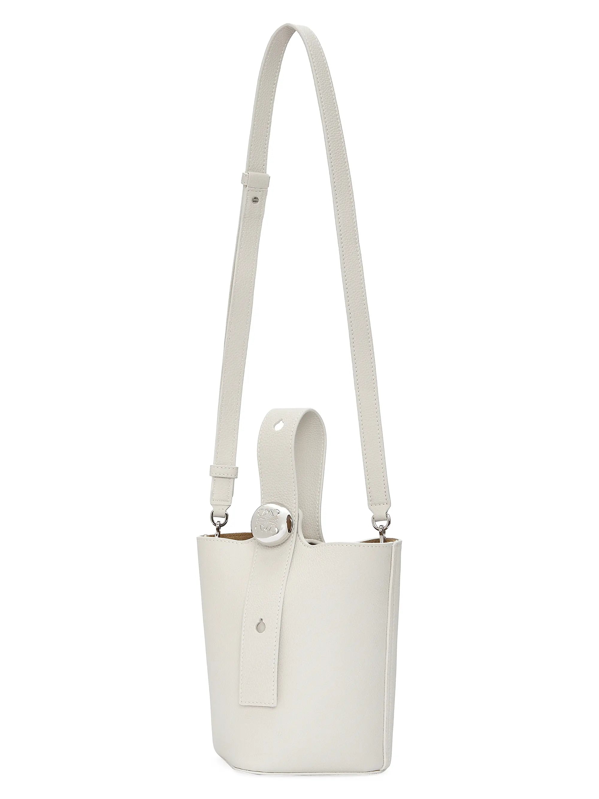 #color_soft-white
