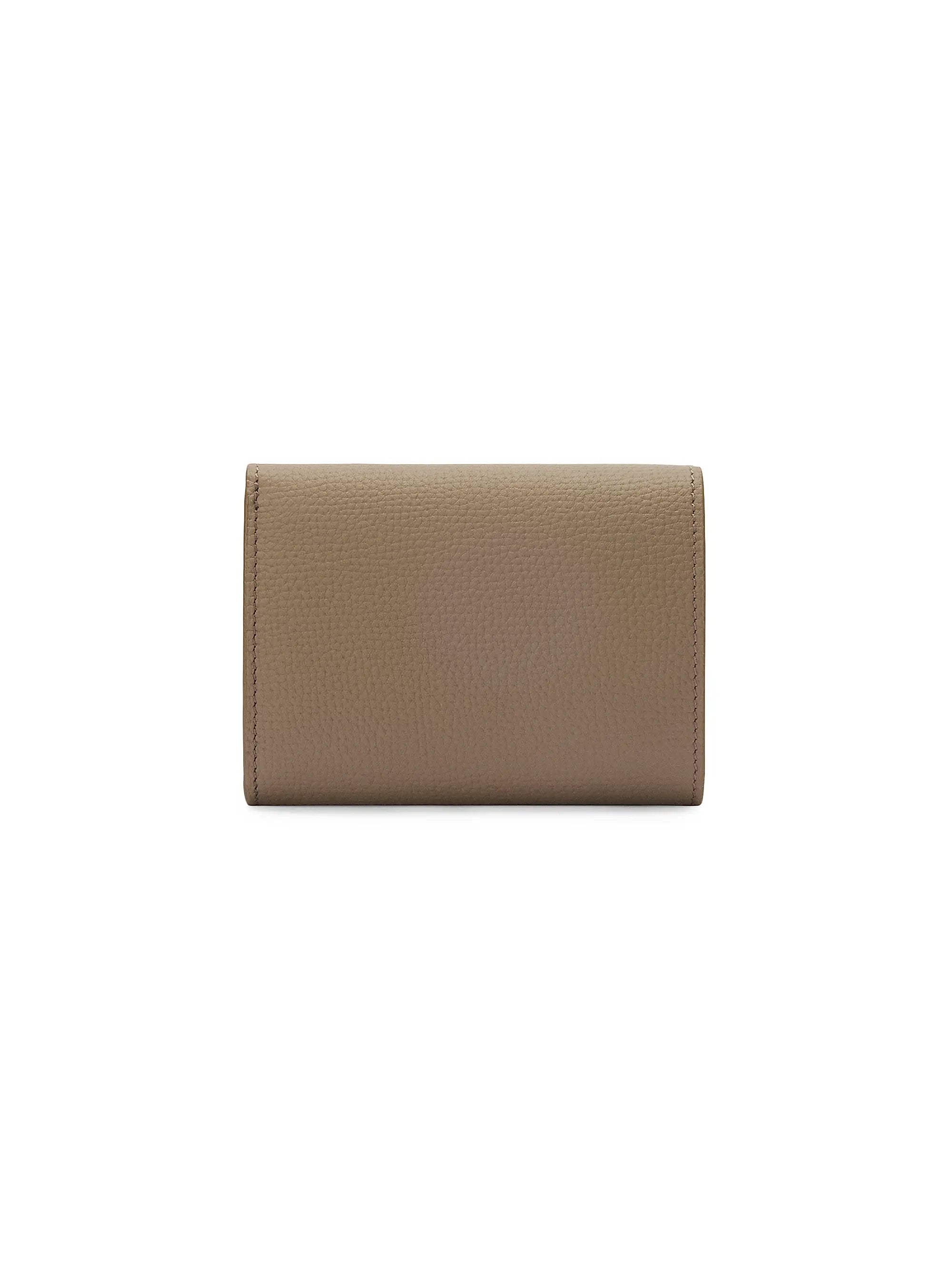 #color_taupe