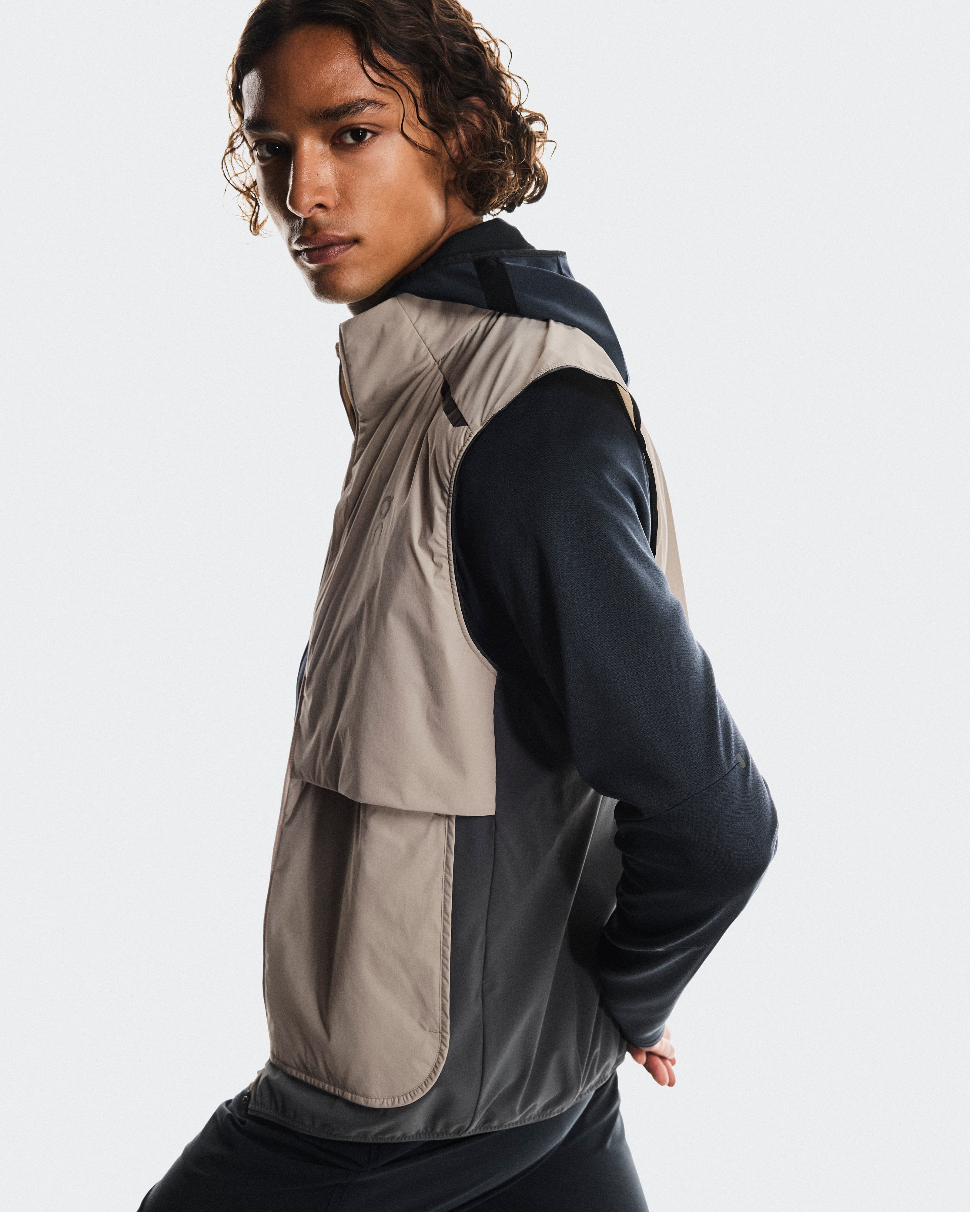 On Weather Vest Desert | Eclipse