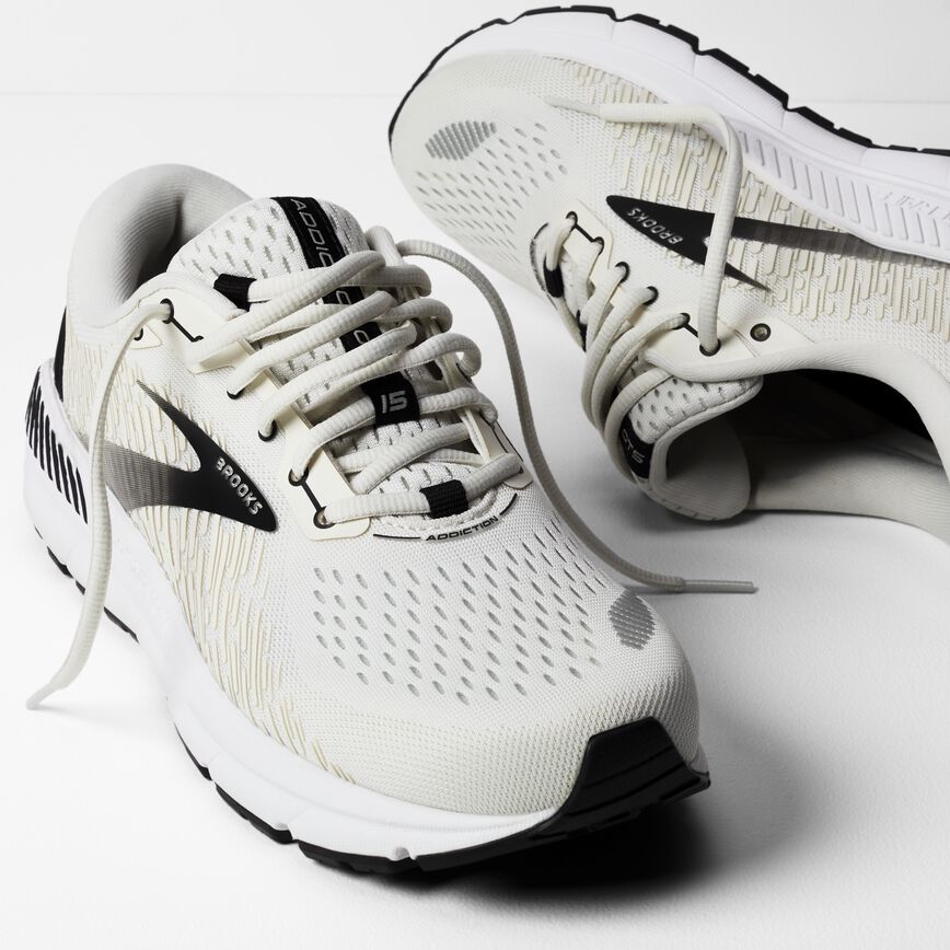 Brooks Addiction GTS 15 Vaporous Grey/Black/White