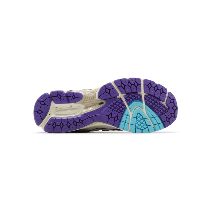 New Balance 1906R 'Hornets'