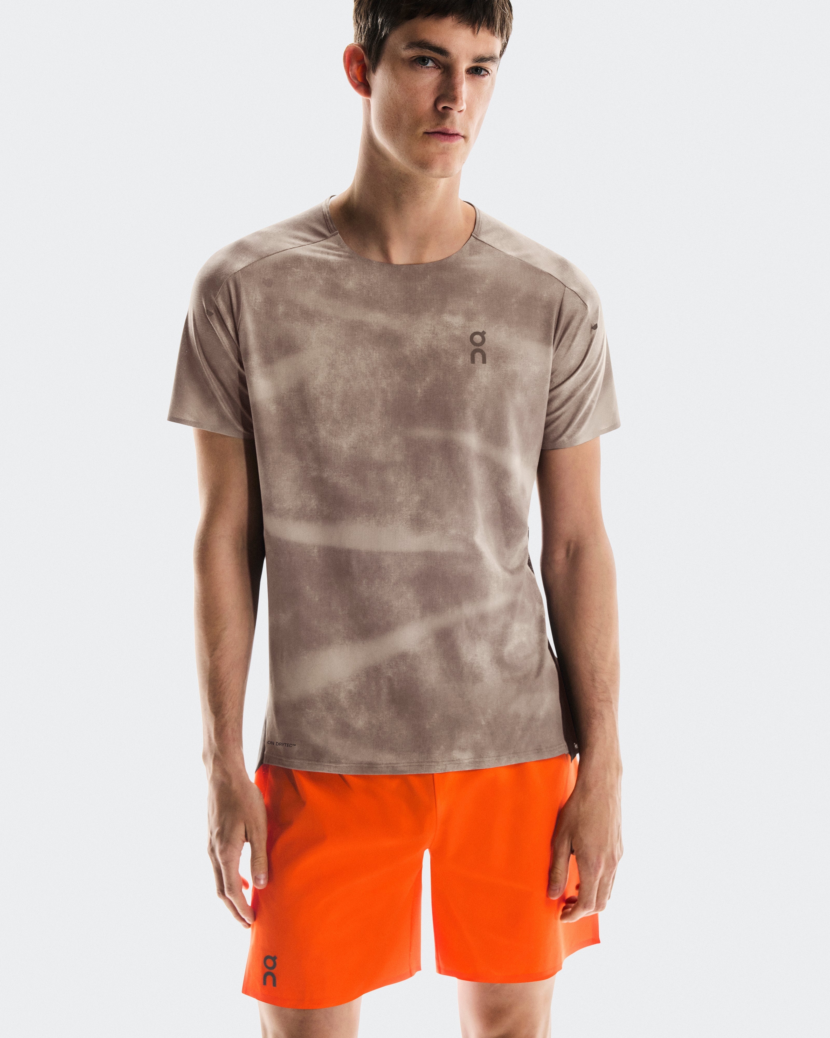 On 7" Performance Shorts Flame