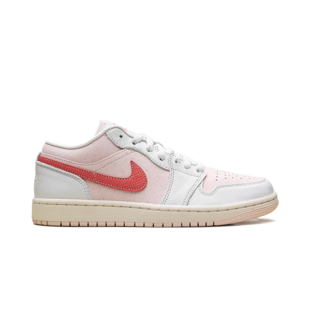 Jordan 1 Low SE Strawberry Milkshake (W)