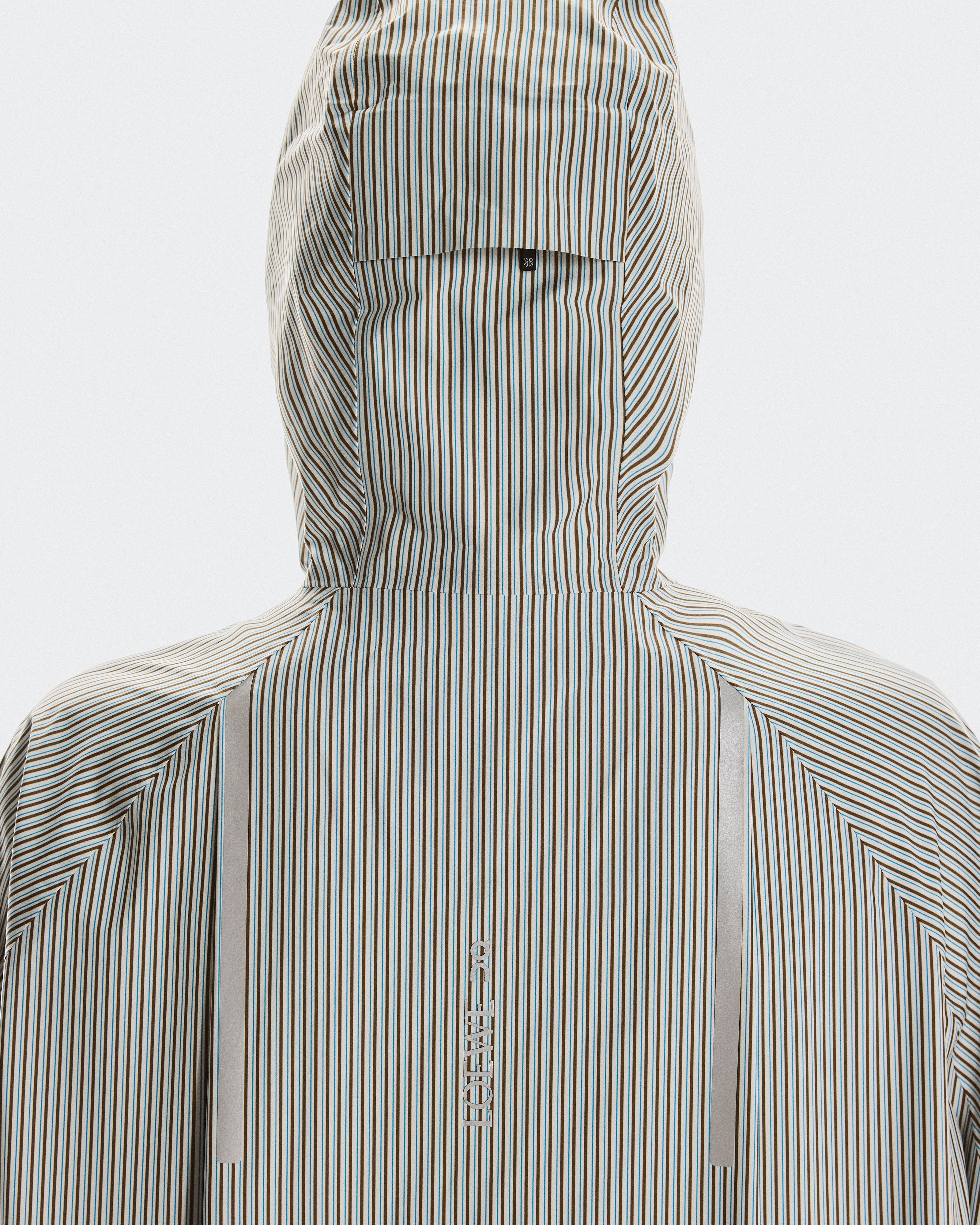 On Storm Anorak Loewe Beige | Blue