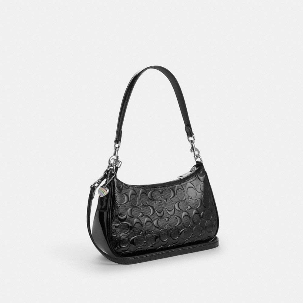 Coach Teri Shoulder Bag In Signature Leather With Heart Charm Silver