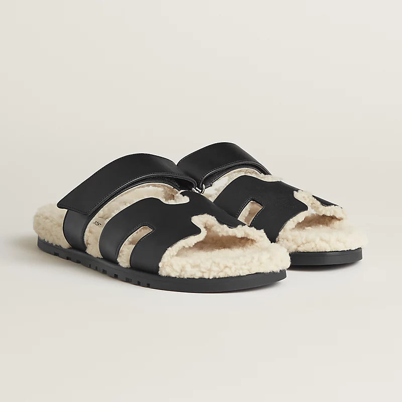 Hermes Chypre Sandal Noir / Ecru