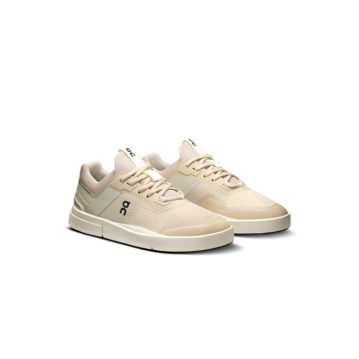 ON Running Women's THE ROGER Spin Sand | Ivory