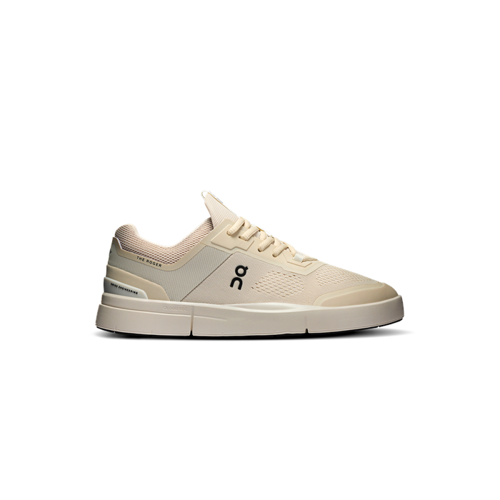 ON Running Women's THE ROGER Spin Sand | Ivory