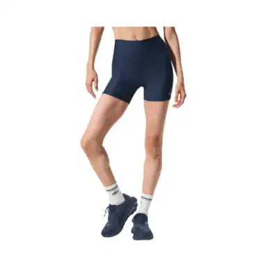 Alo Women's 5" Airlift Energy Short - Navy