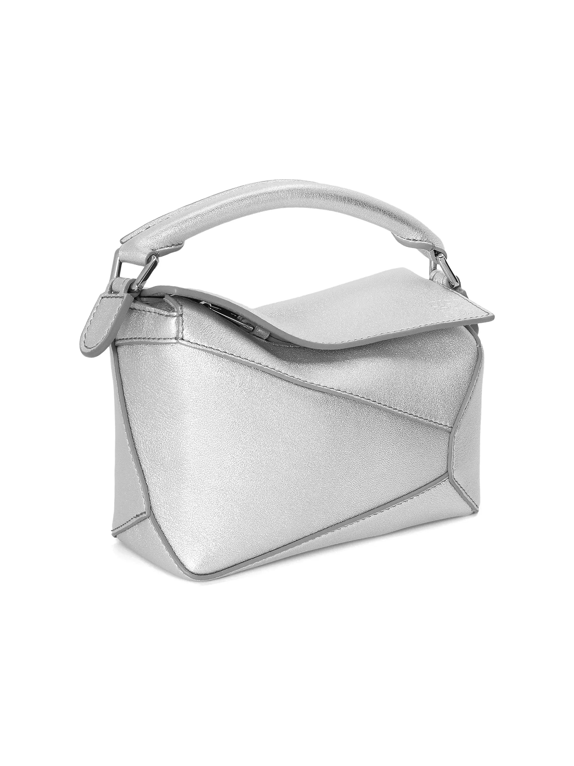 #color_silver