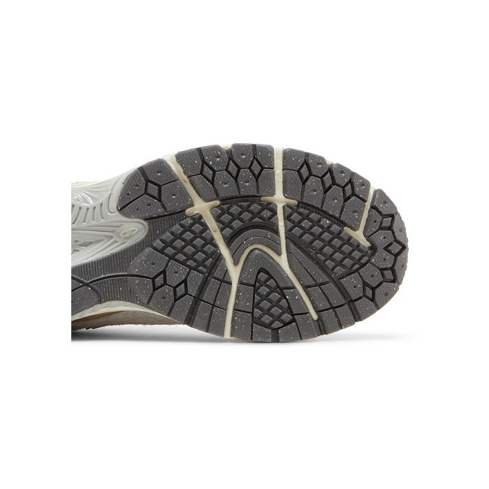 New Balance 2002R 'Rain Cloud Angora'