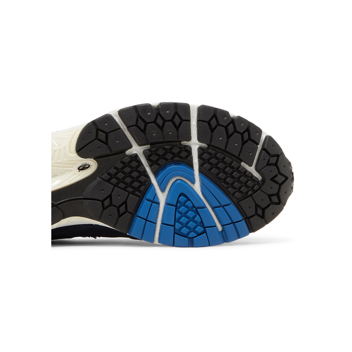 New Balance INVINCIBLE x N.HOOLYWOOD x 2002R GORE-TEX 'Blue Moon'