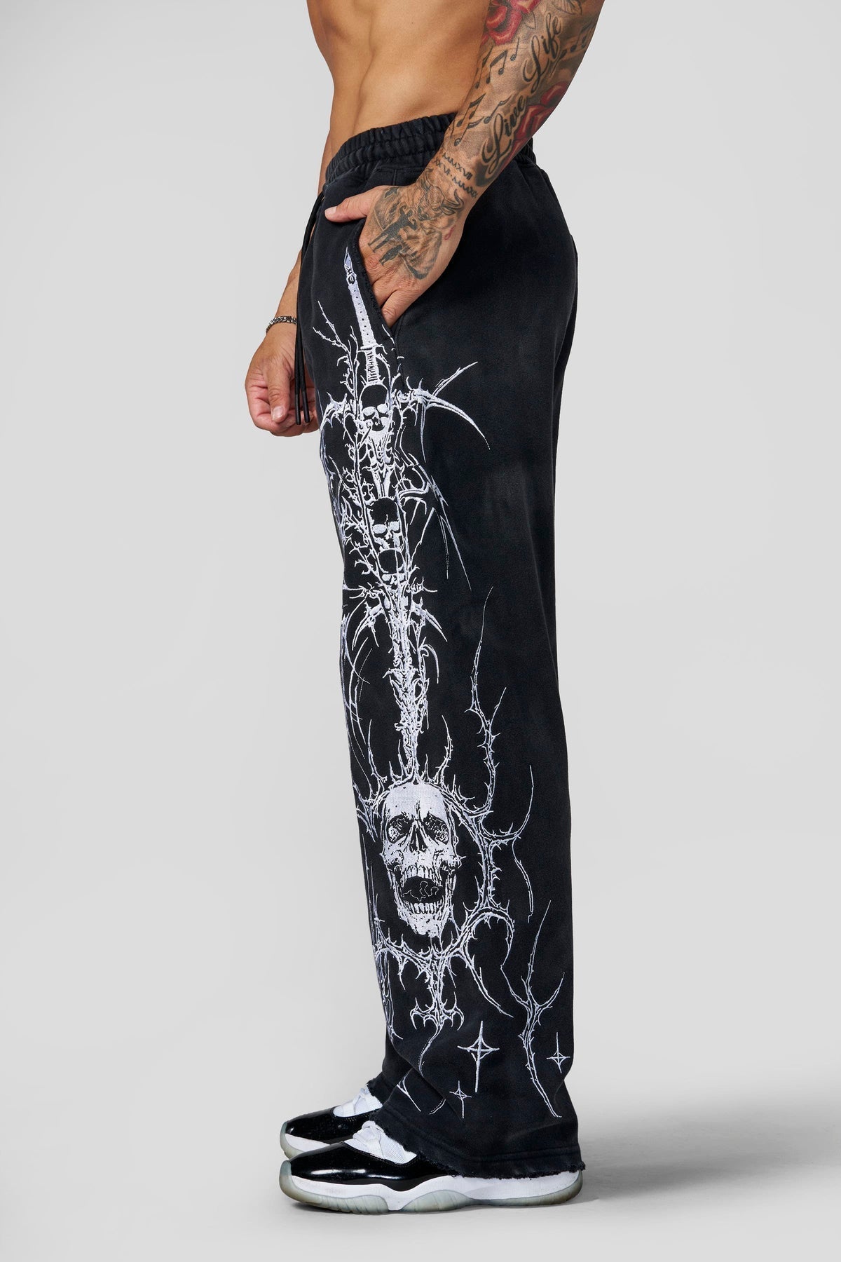 2122 - Eternal Embroidered Sweats Black Wash - Unmatched Kicks-YOUNG LA