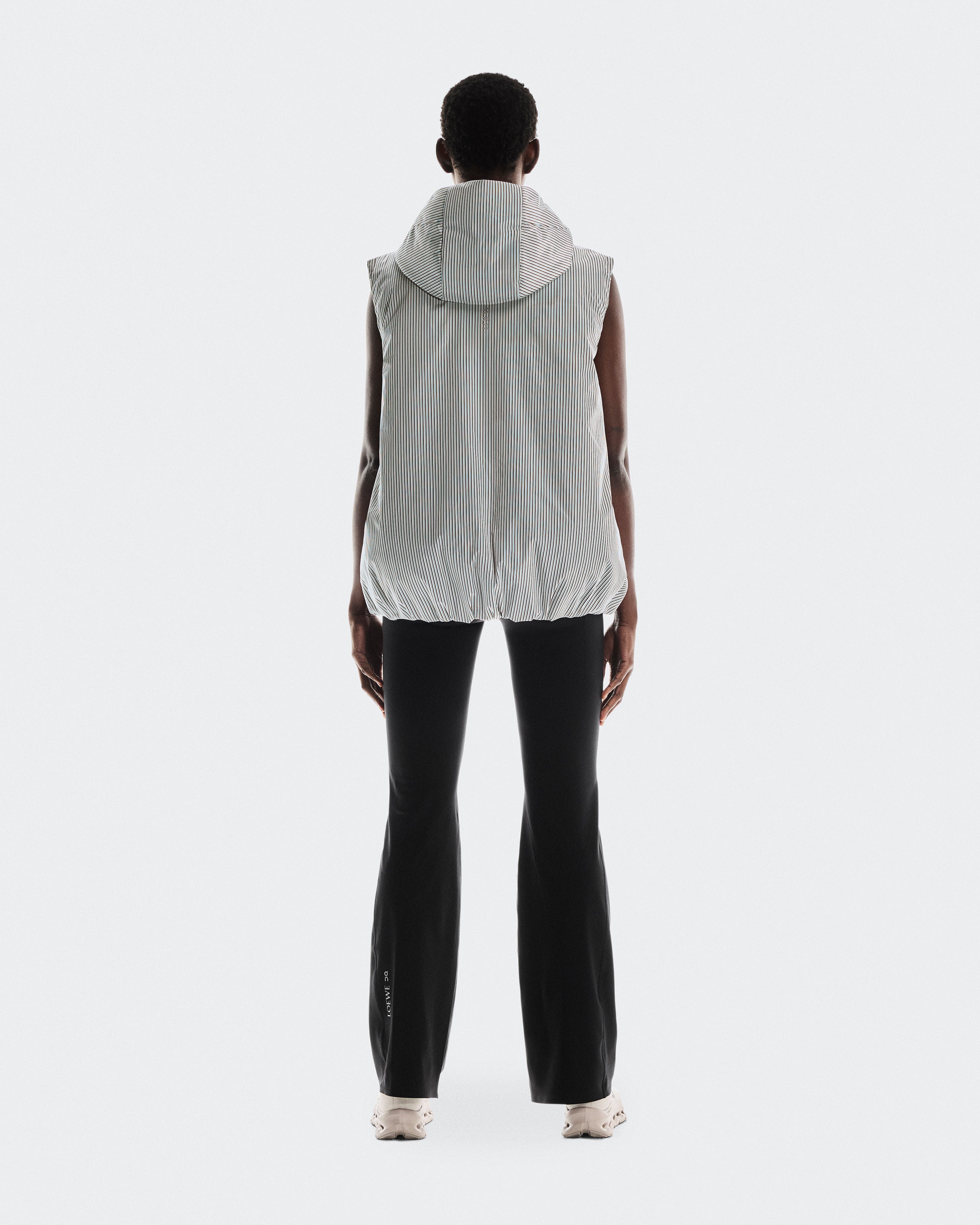 On Puffer Vest Loewe Beige | Blue