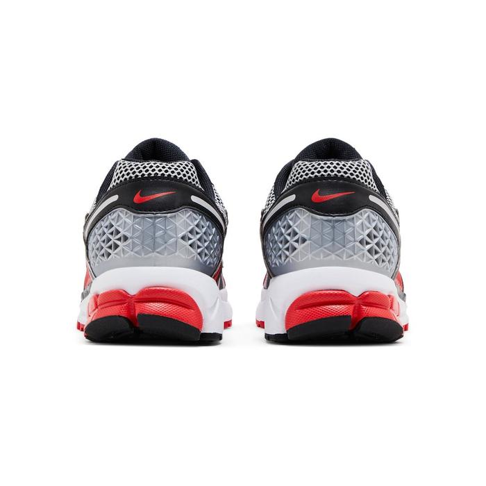 Nike Running Air Zoom Vomero 5 'Metallic Silver University Red'