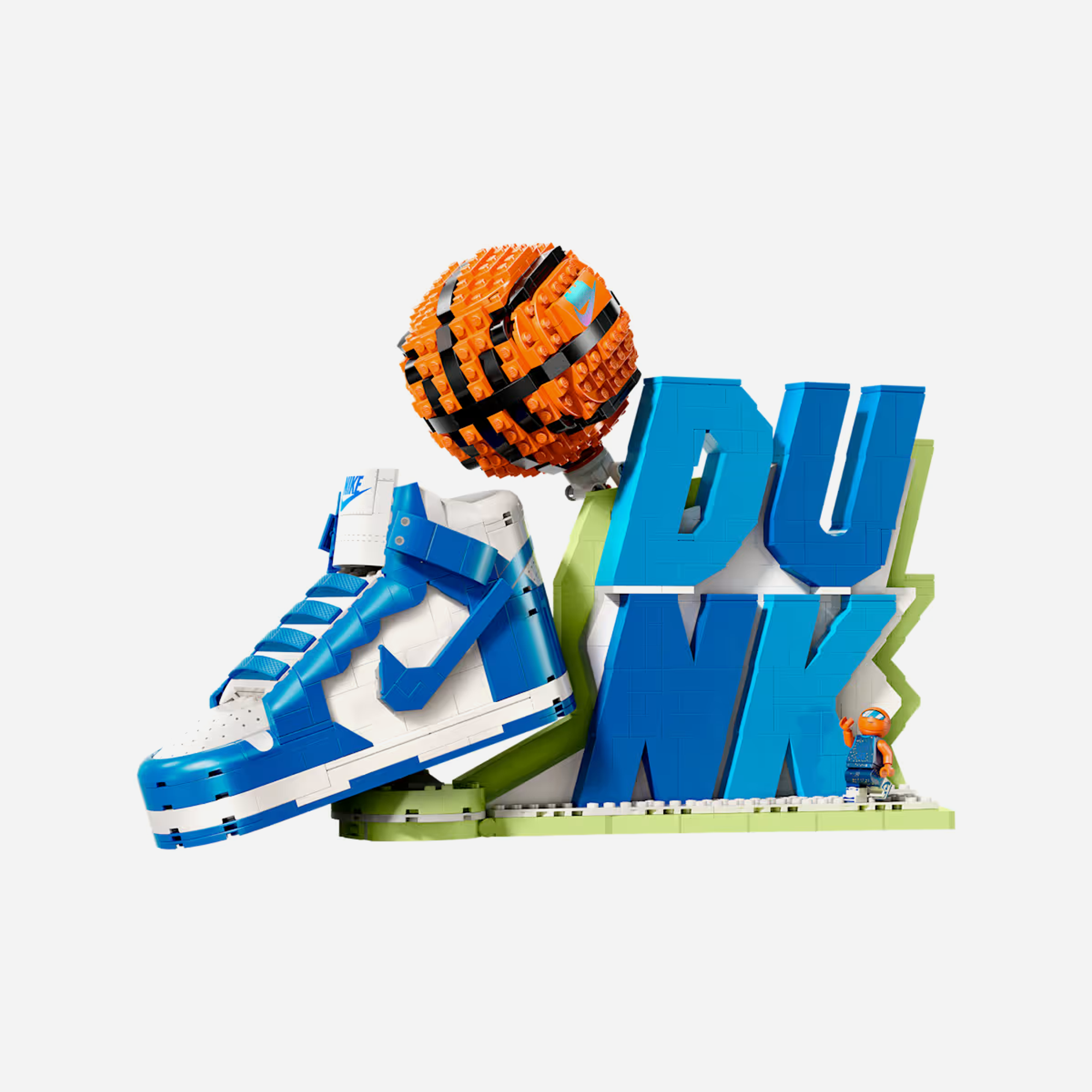 Nike Dunk x LEGO Set Sneaker-Building Kit with Exclusive Minifigure