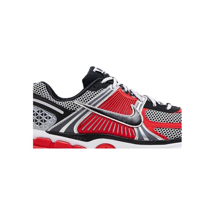 Nike Running Air Zoom Vomero 5 'Metallic Silver University Red'