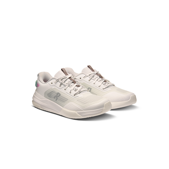 ON Running Women's THE ROGER ADV Z5 White | Ivory