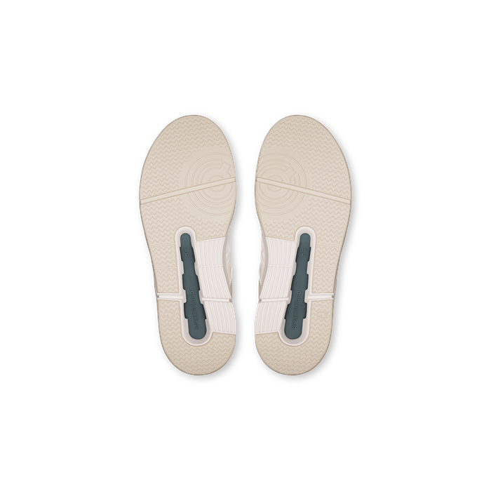 ON Running Women's THE ROGER Clubhouse White | Pearl