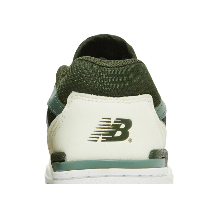 New Balance Wmns 550 'Sea Salt Kombu'