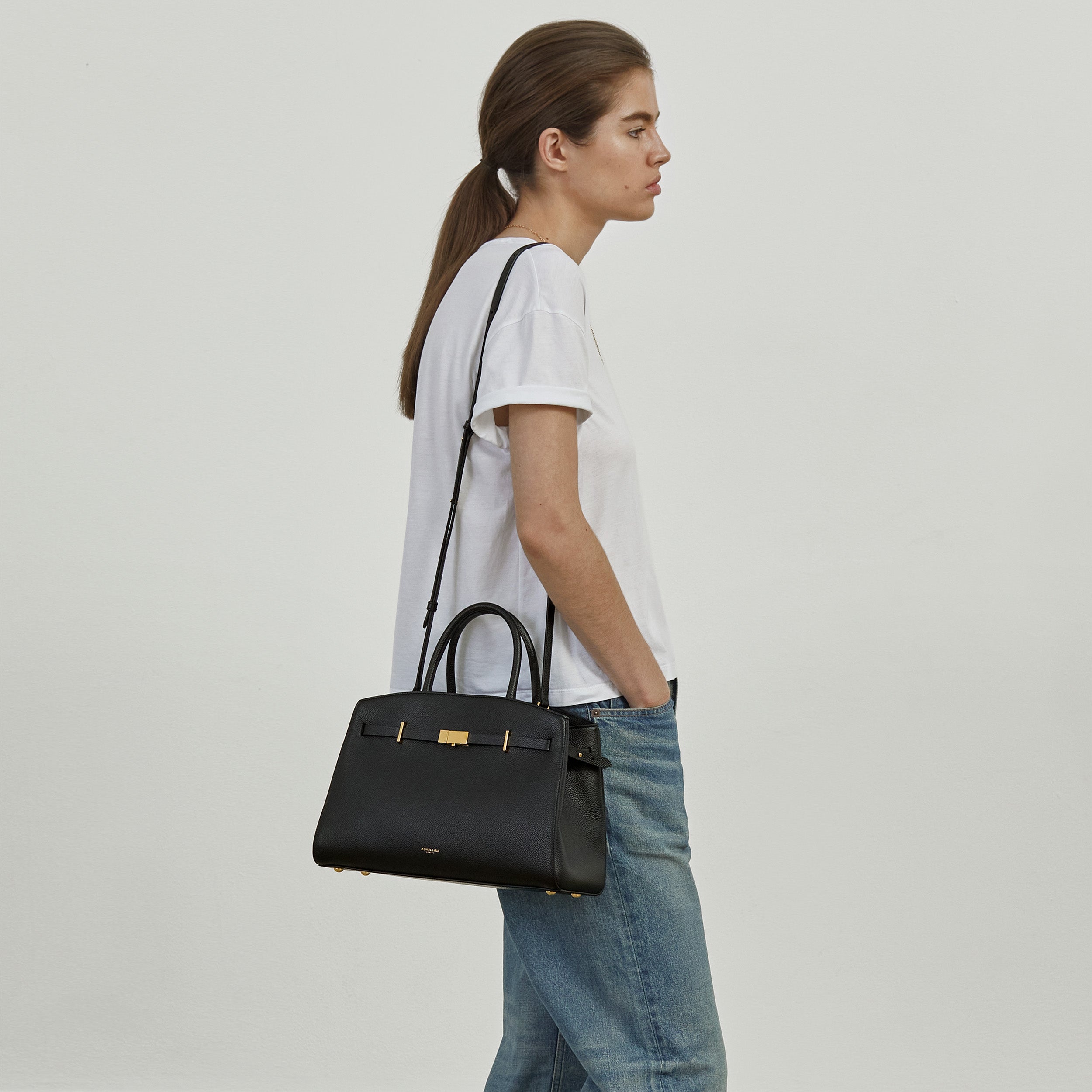 DeMellier The Midi Hudson burgundy small grain