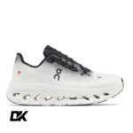 Cloud Tilt Black Ivory On Running