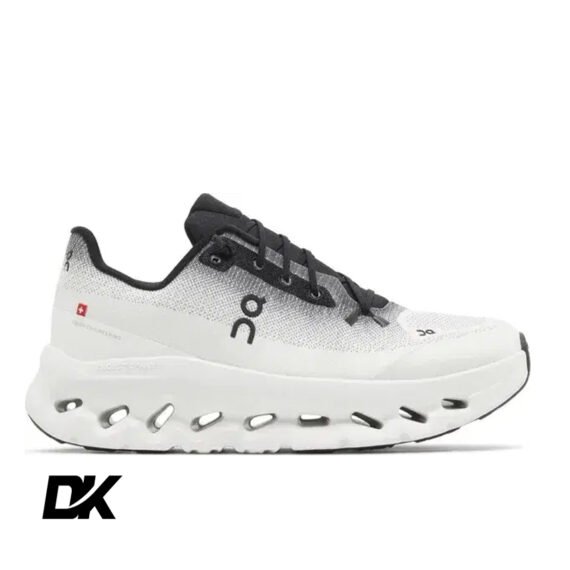 Cloud Tilt Black Ivory On Running