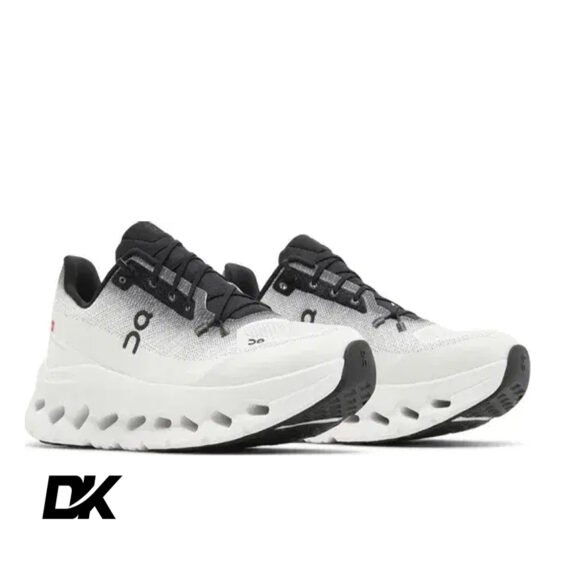 Cloud Tilt Black Ivory On Running