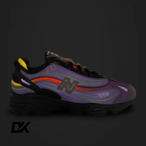 New Balance M1000 Embroidered Reflective Faux Leather and Mesh Sneakers COLOUR BLACK